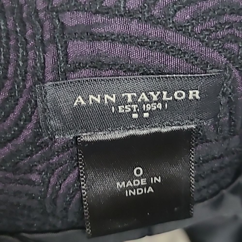 Ann Taylor Deep Purple Wool Blend Embroidered Circles Tailored Pencil Skirt -0 - Picture 9 of 10